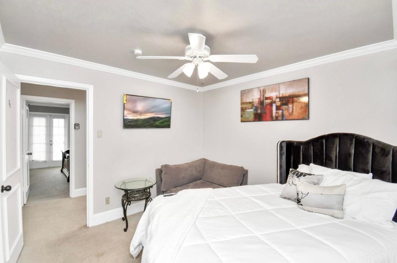 Stunning Private Room In Town Home ฮูสตัน ภายนอก รูปภาพ
